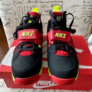 Nike Air Huarache trainer size 9